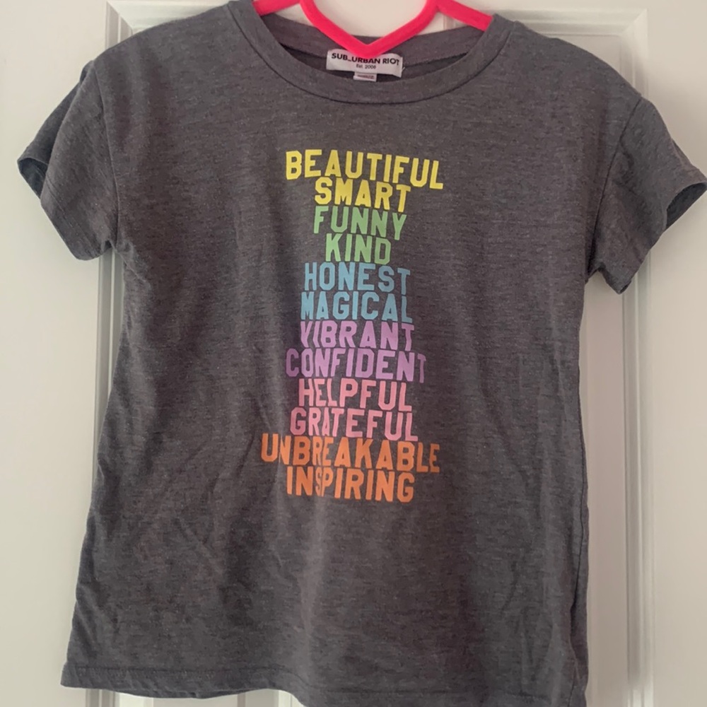 Great tee with great adjectives ❤️